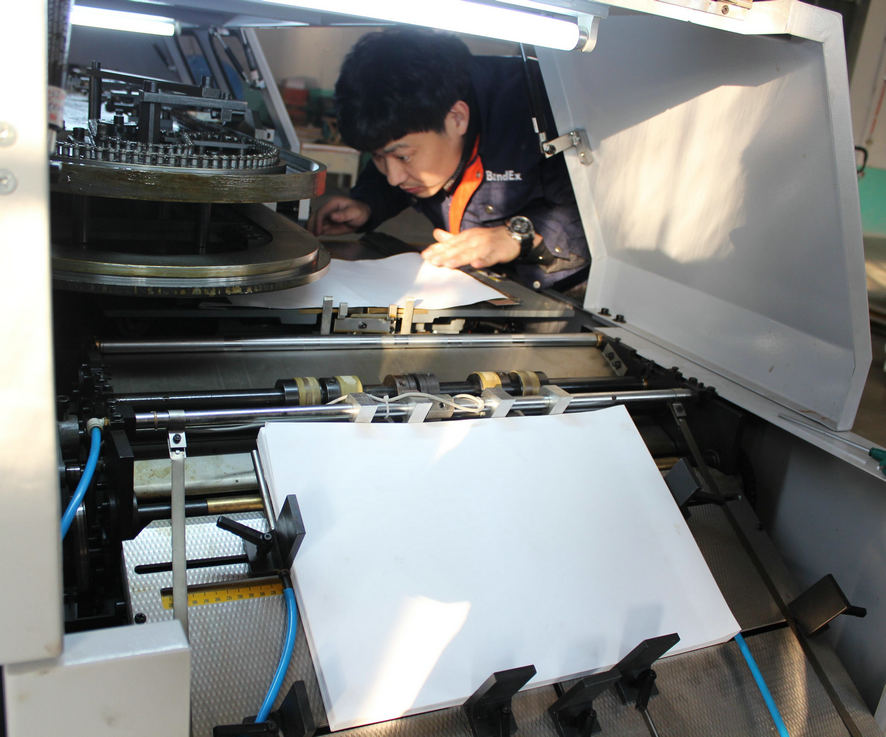 【水文印務】印務公司JBB50/5橢圓膠訂機正式投產啦！